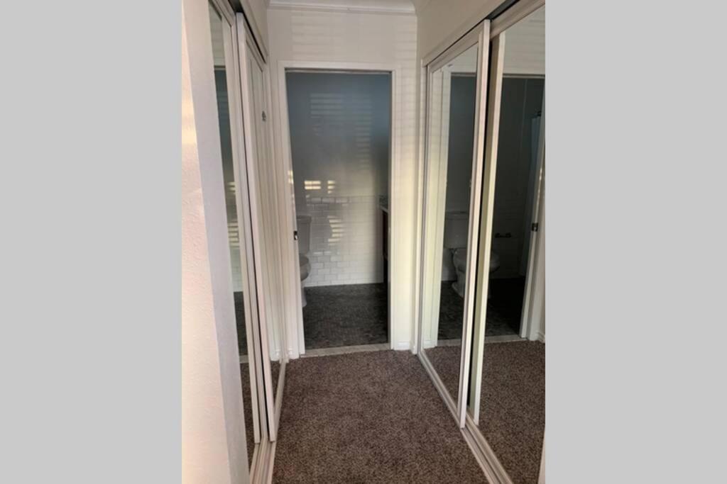 City Center Villa - Pool, Patio & Close To Beach! Huntington Beach Eksteriør billede