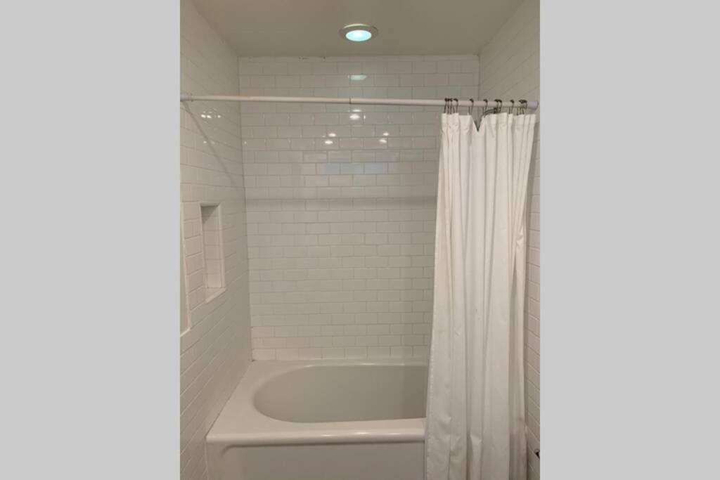 City Center Villa - Pool, Patio & Close To Beach! Huntington Beach Eksteriør billede